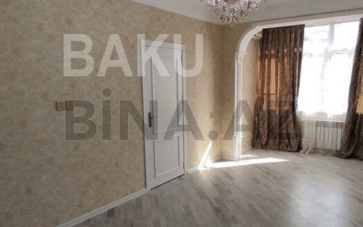 2 Rooms Old Apartment for Sale in Baku