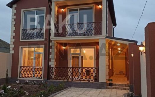 4 Room House / Villa for Sale in Baku