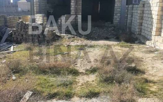 4 Room House / Villa for Sale in Baku