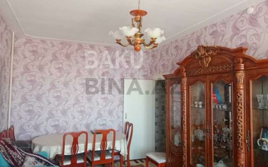 2 Rooms Old Apartment for Sale in Baku