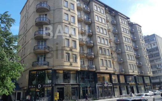 5 Room New Apartment for Sale in Baku