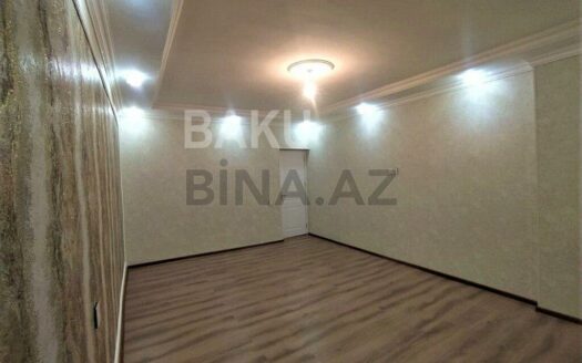 2 Rooms Old Apartment for Sale in Baku